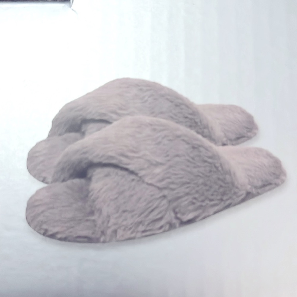 Wayland Woman’s Gray Fuzzy Criss Cross Slide Slippers Sz L